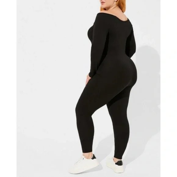 ๐ Premium Long Sleeve Catsuit Black Jumpsuit Outfit 2 2X 18 20 NWT Torrid New - Picture 3 of 6